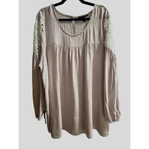Lane Bryant size 22/24 pink stripe lace shoulders balloon sleeve Boho tunic